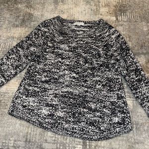 BRAND NEW BLACK AND WHITE SWEATER IN PERFECT CONDITION!!! Super cute!!!!!!!